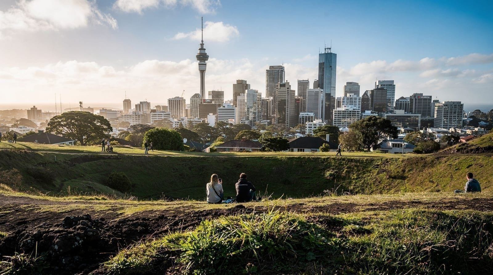 New Zealand road trip tips: what to know before you drive — Practical advice for a North Island road trip from Auckland — driving on the lef